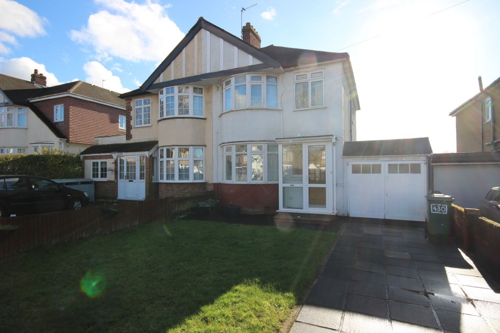 3 bedroom semidetached to let Southborough Lane, Bromley