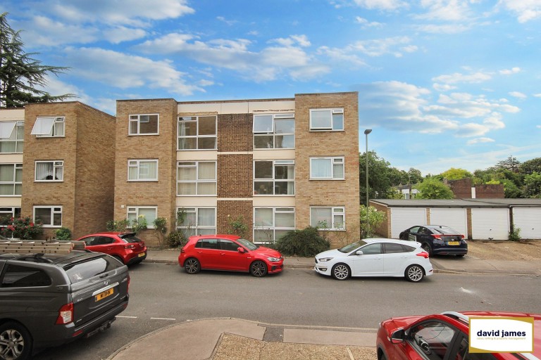 View Full Details for Woodstock Gardens, Beckenham